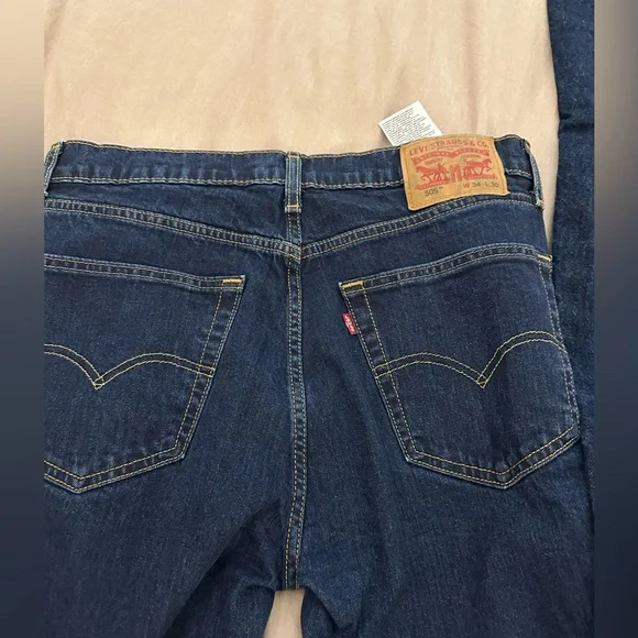 Levi's Blue Straight Leg Jeans with Classic Styling - Picture 2 of 4